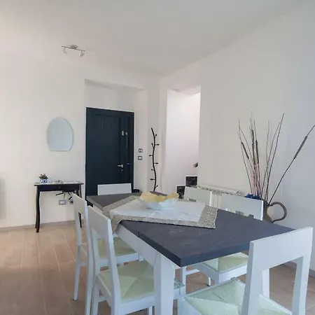 Casa Sterinella 펜션 Follo Alto