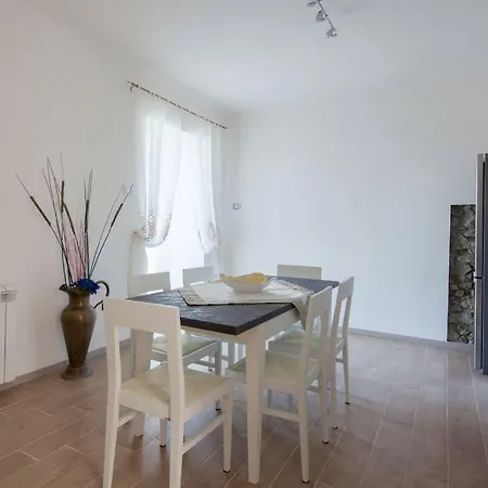 Casa Sterinella * Follo Alto