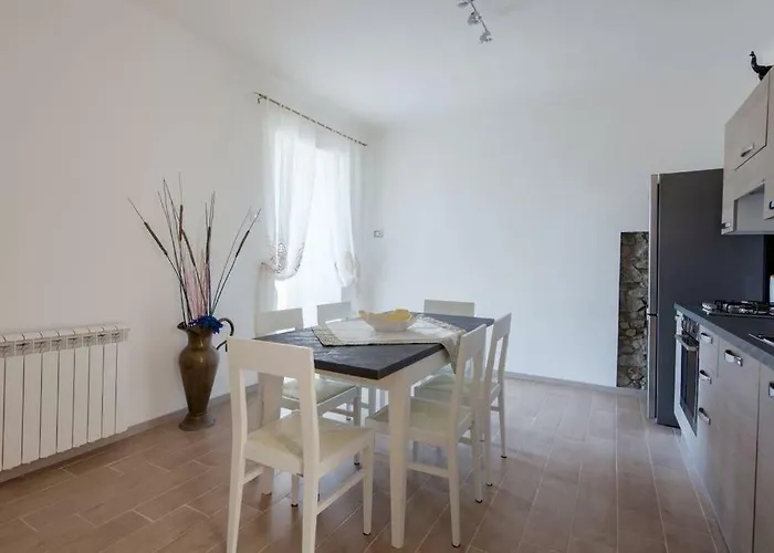 Casa Sterinella * Follo Alto
